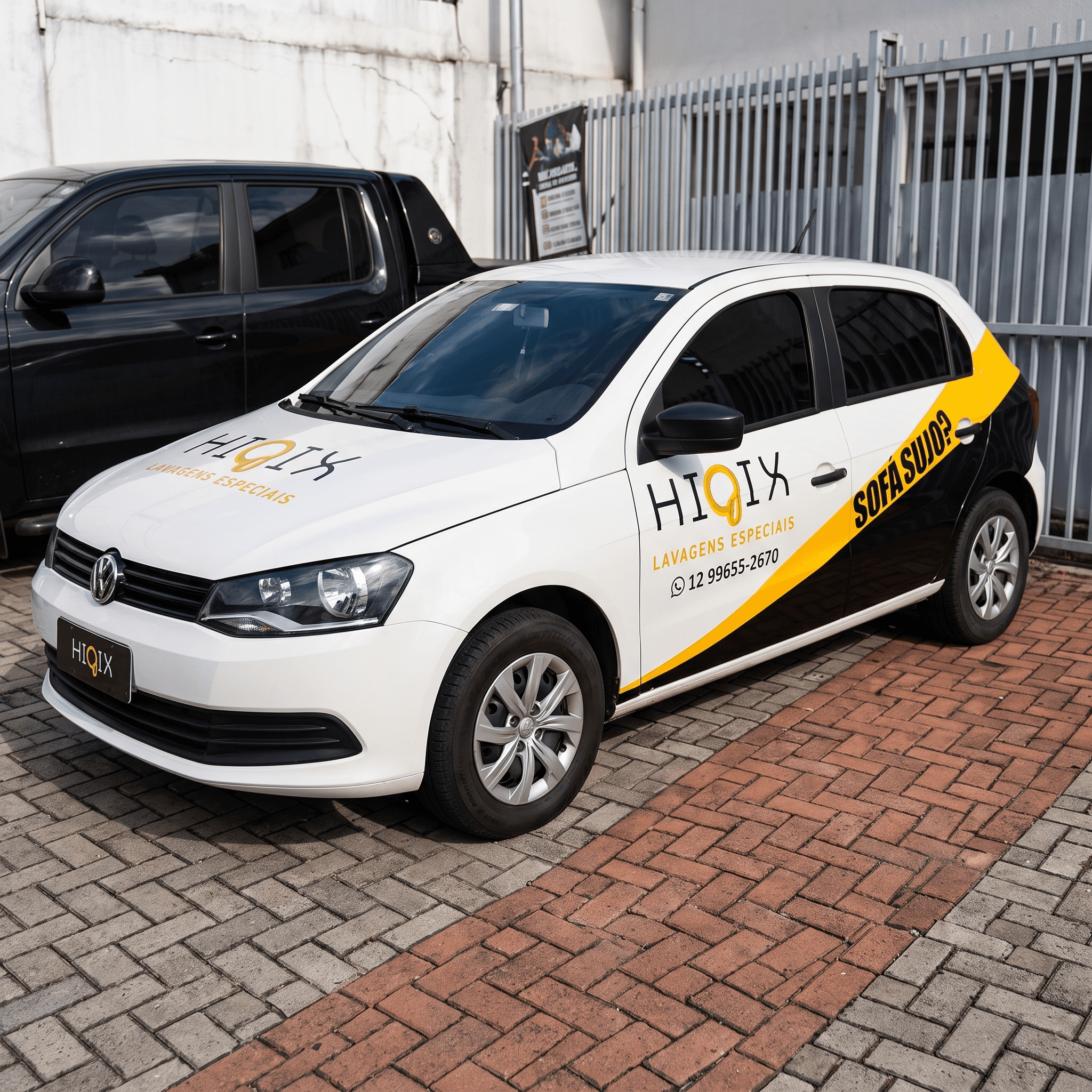 Projeto de adesivação visual em veículo comercial